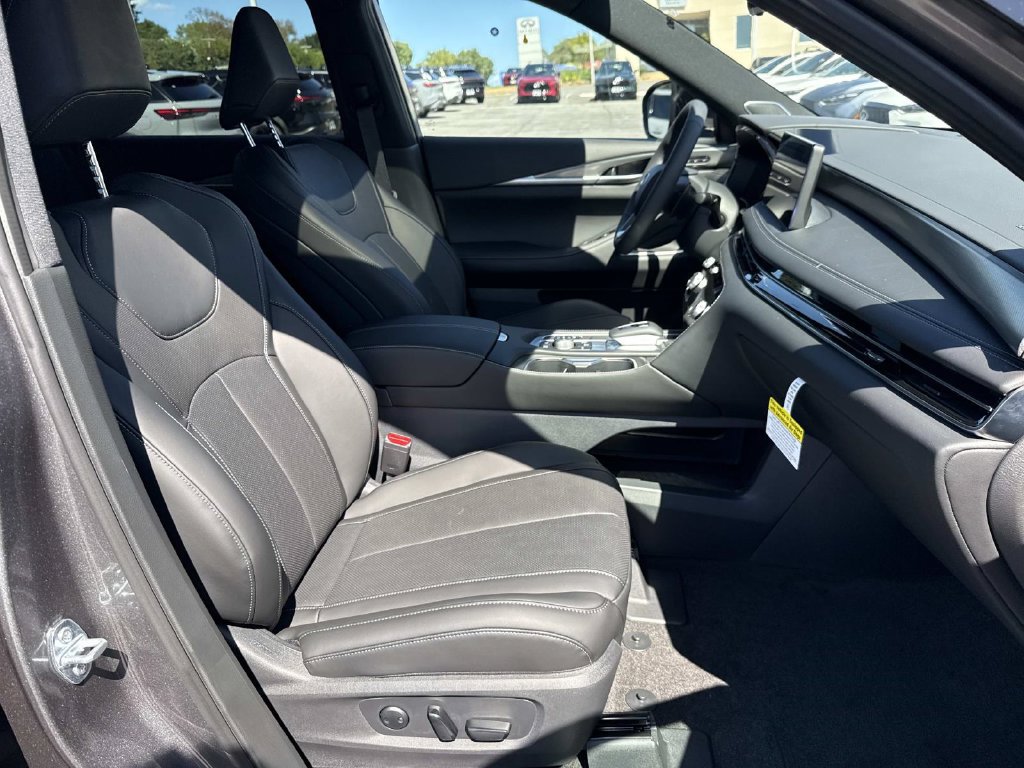 New 2027 INFINITI QX60 Sport w/ Dark Cargo Package AWD/4WD image 19