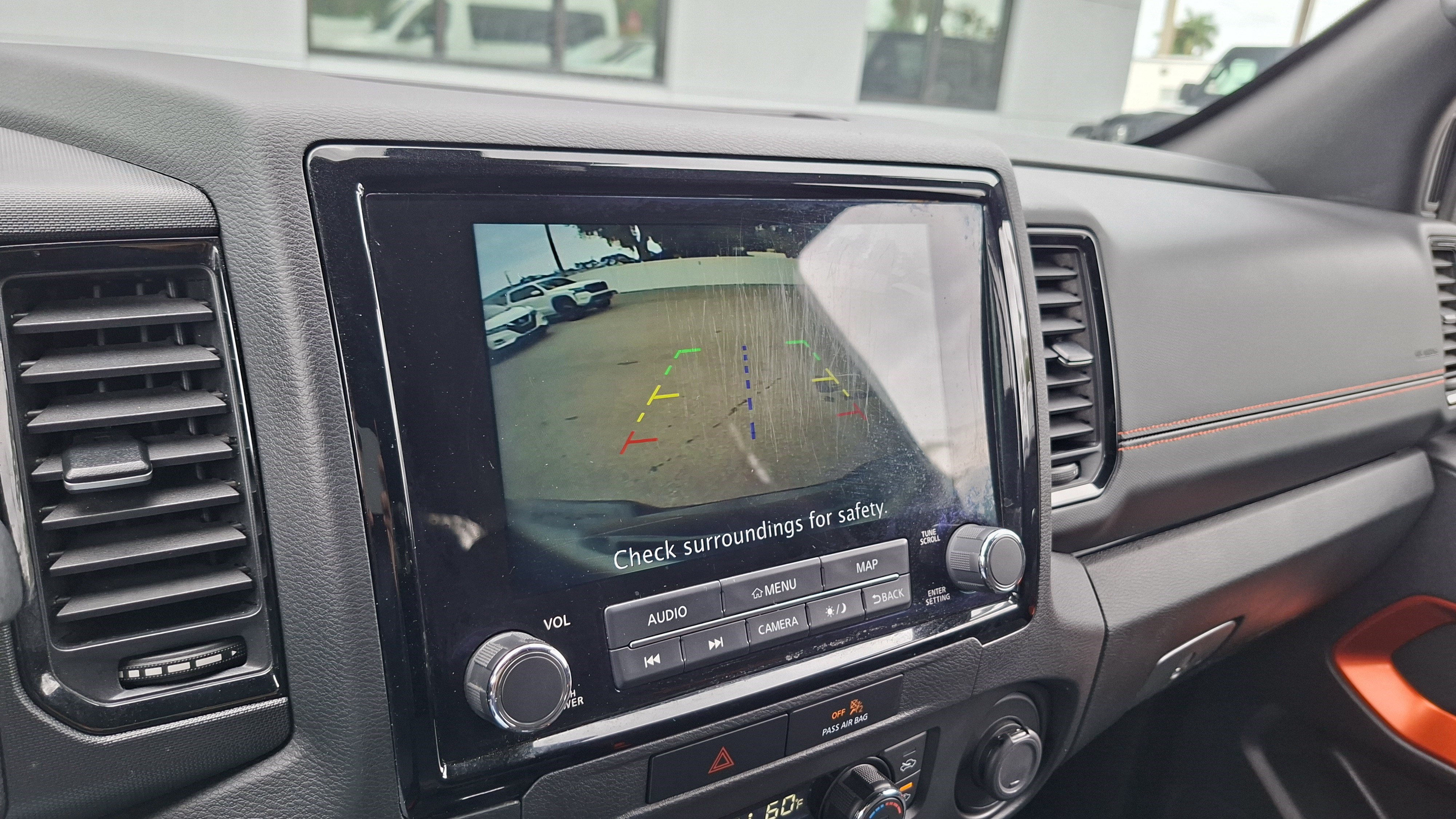Used 2023 Nissan Frontier PRO-4X w/ Technology Package AWD/4WD image 13