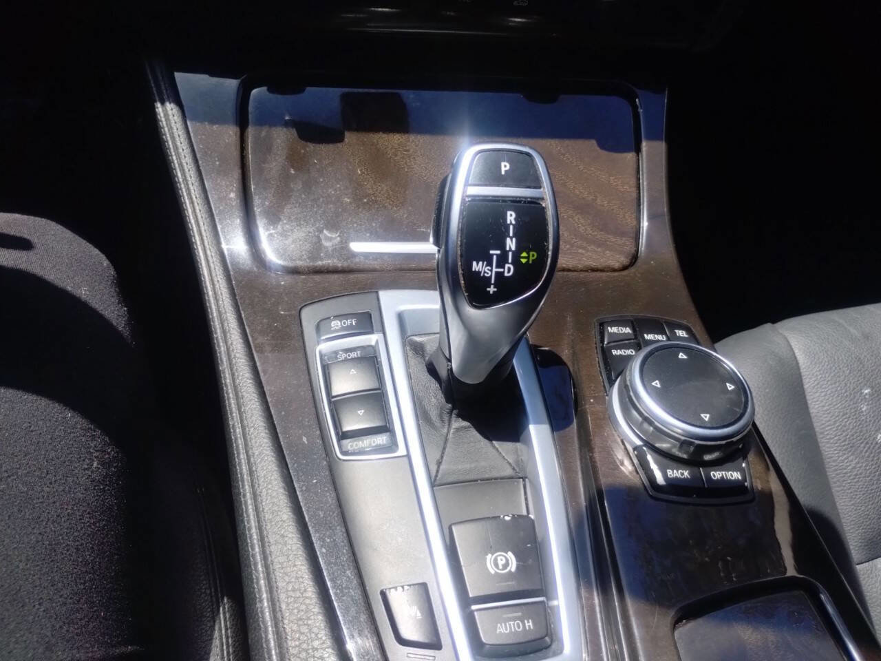 Used 2016 BMW 528i Sedan w/ Premium Package image 30