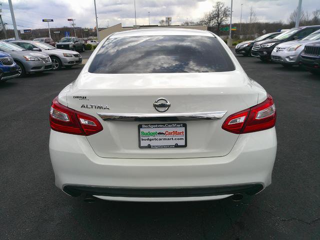 Used 2016 Nissan Altima 2.5 FWD image 2