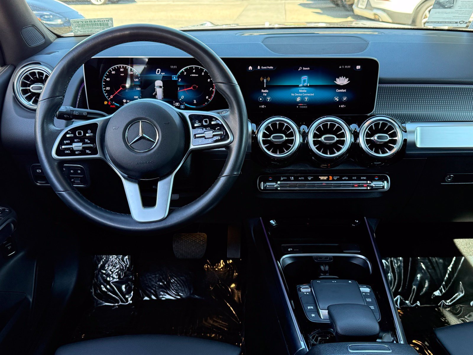 Used 2021 Mercedes-Benz GLB 250 image 37