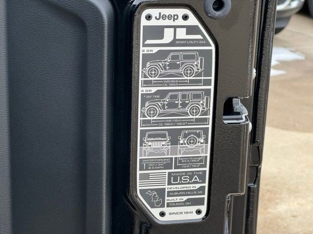 New 2026 Jeep Wrangler Unlimited Rubicon w/ Safety Group AWD/4WD image 35