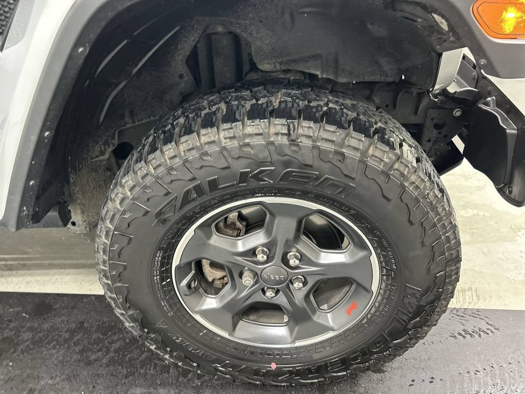 Used 2023 Jeep Gladiator Rubicon w/ Cold Weather Group AWD/4WD image 8