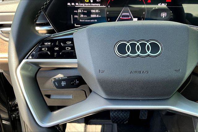 Used 2025 Audi Q5 Prestige AWD/4WD image 11