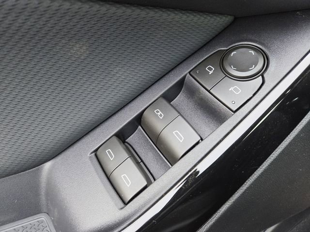 New 2026 Chevrolet Equinox LT w/ Convenience Package II image 10