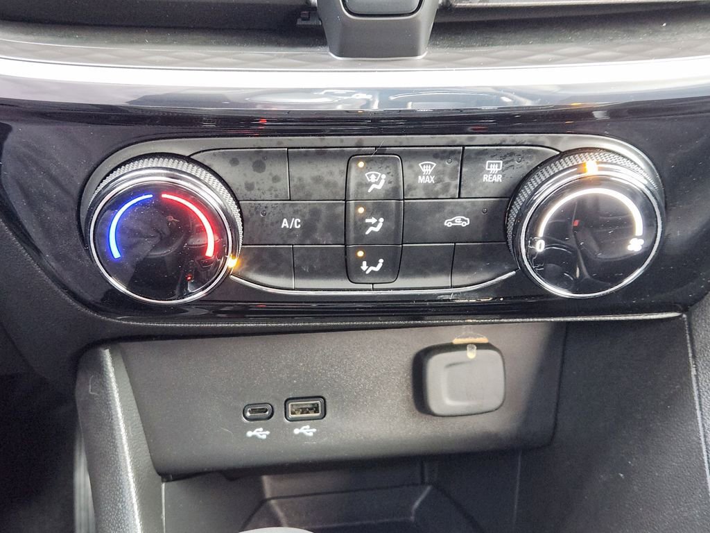 Used 2024 Buick Encore GX Sport Touring image 20