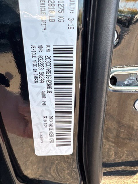 Used 2016 Chrysler 300 Limited AWD/4WD image 32