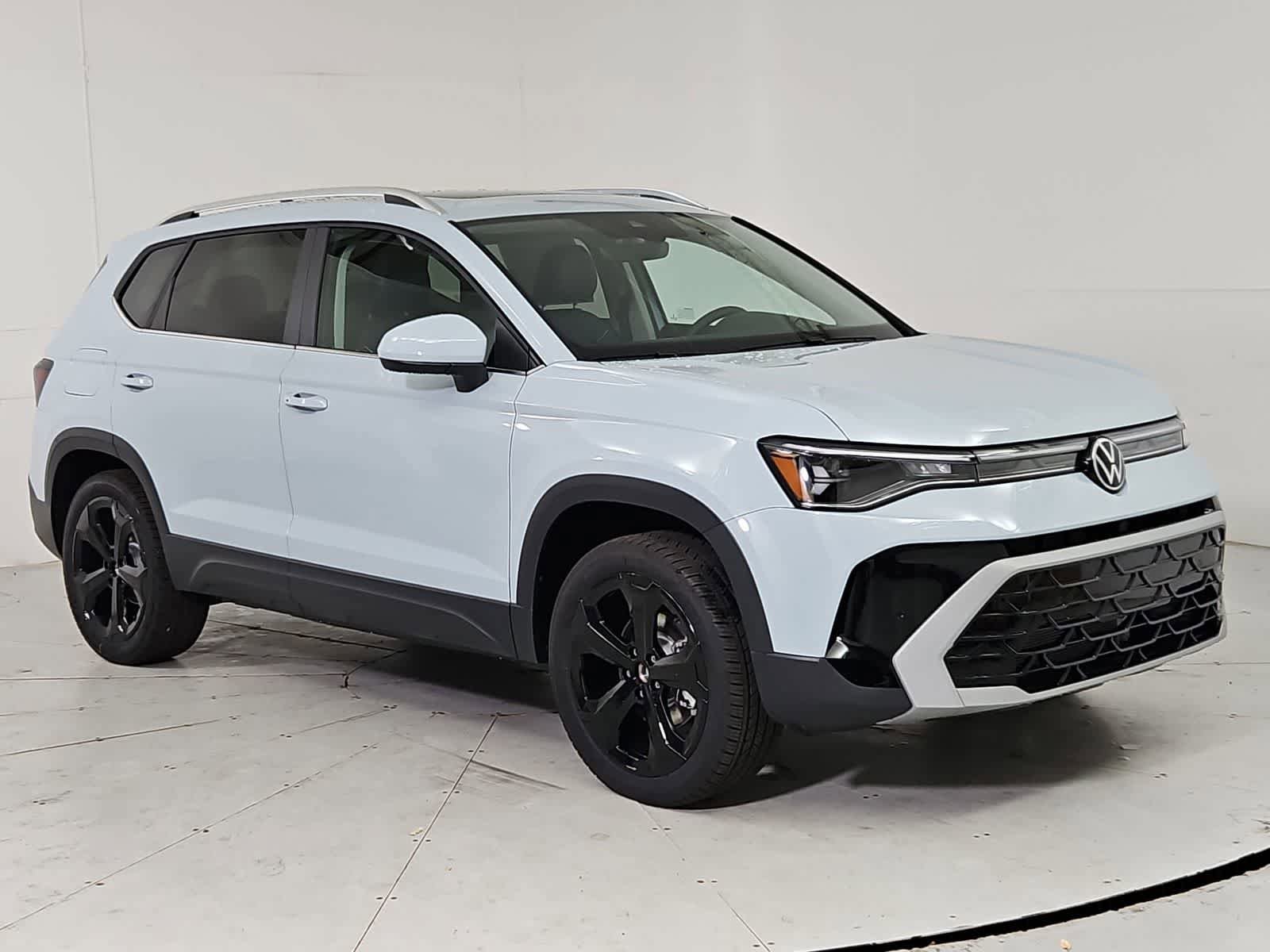 New 2026 Volkswagen Taos SEL AWD/4WD image 8
