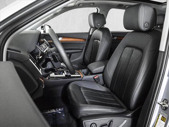 Used 2023 Audi Q5 2.0T Premium Plus w/ Premium Plus Package AWD/4WD image 17