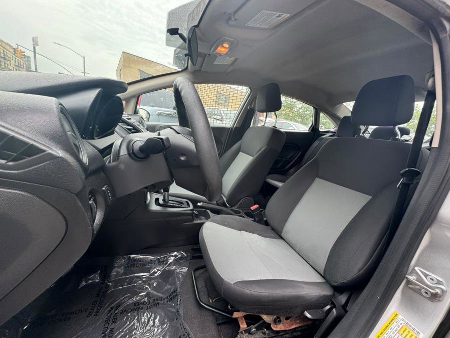 Used 2017 Ford Fiesta S image 9