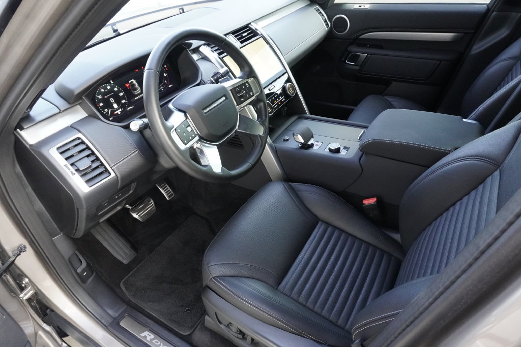 Used 2021 Land Rover Discovery S R-Dynamic AWD/4WD image 17