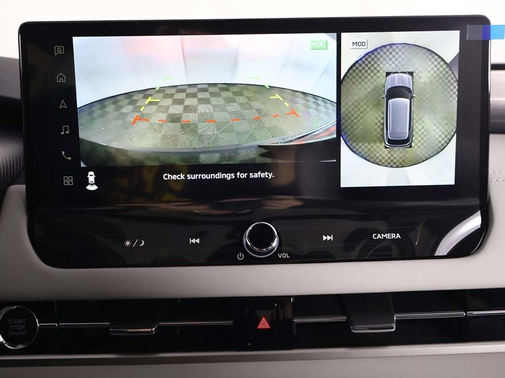 New 2025 Mitsubishi Outlander SE image 44