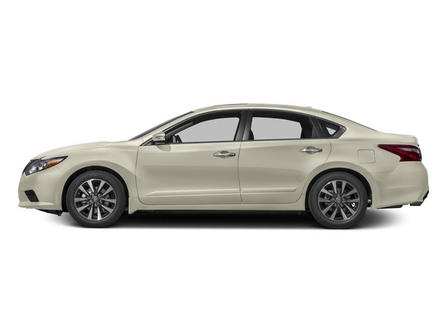 Used 2016 Nissan Altima 2.5 SL w/ 2.5 Technology Package FWD image 2