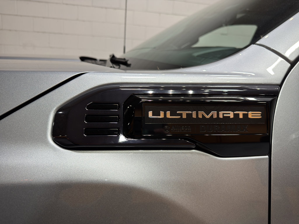 Used 2025 GMC Sierra 3500 Denali Ultimate image 10