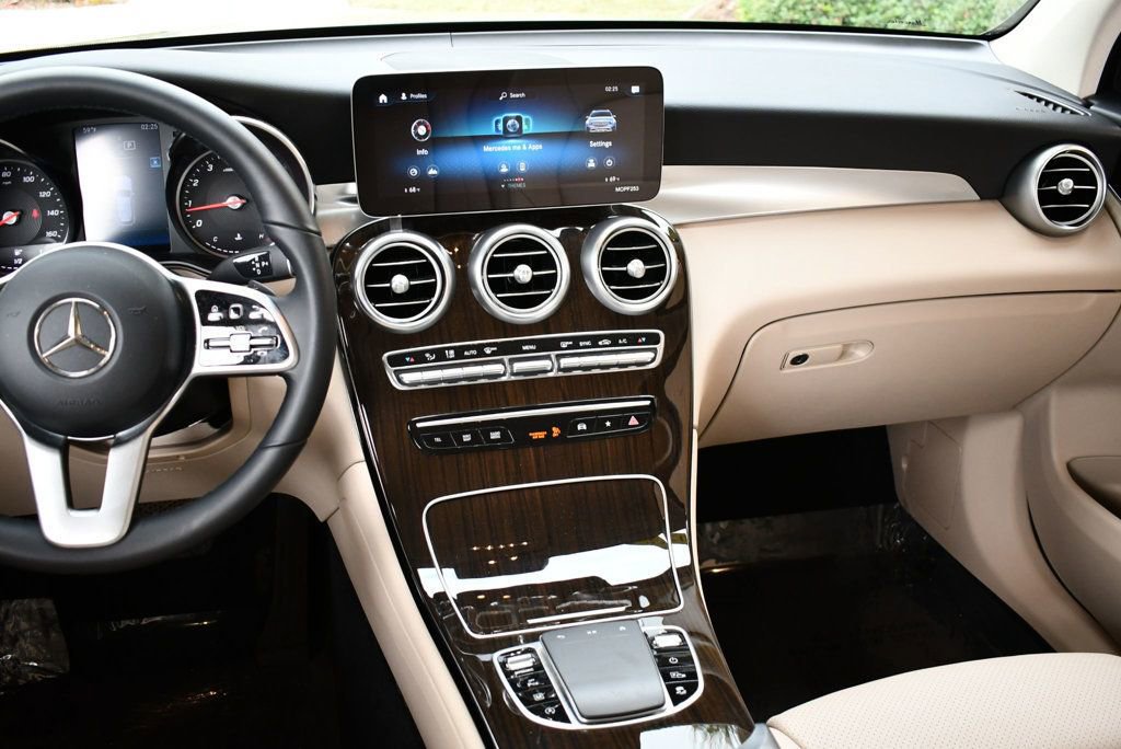 Used 2022 Mercedes-Benz GLC 300 image 48