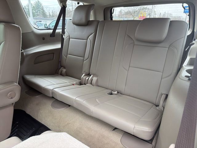 Used 2017 Chevrolet Suburban Premier image 18