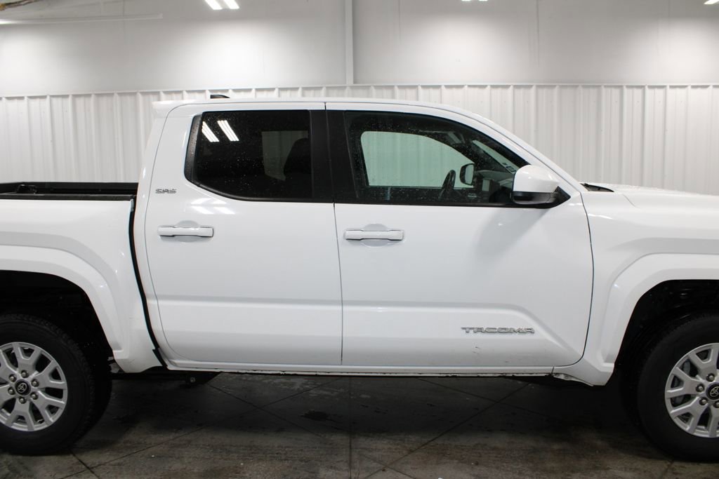 Used 2024 Toyota Tacoma SR5 image 11