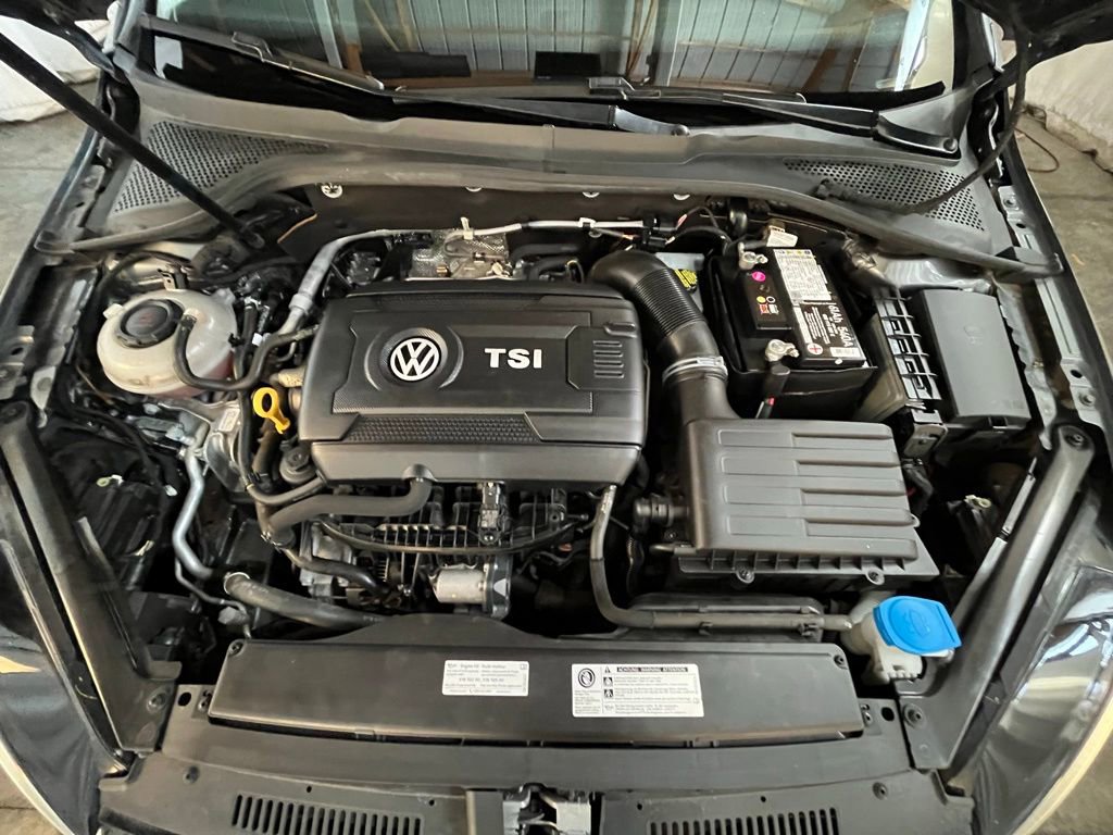 Used 2019 Volkswagen Golf Alltrack S image 30