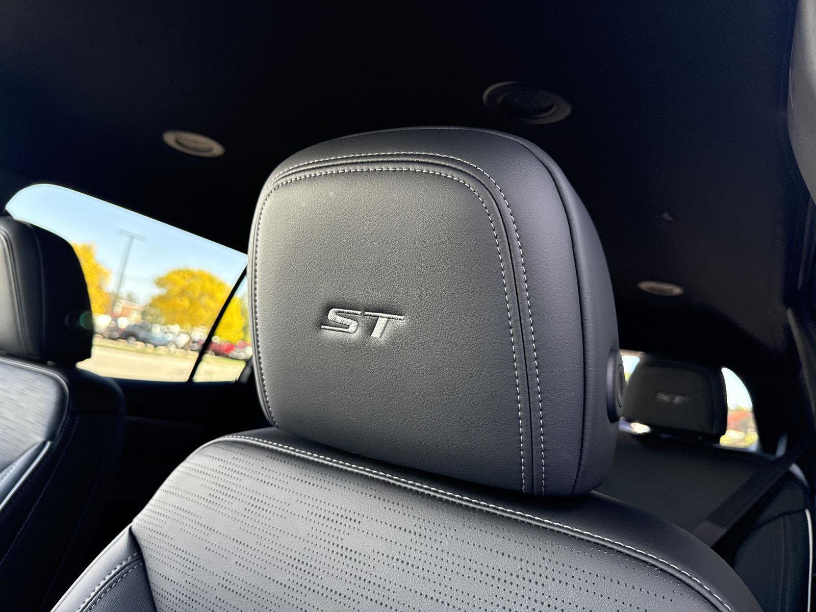 New 2026 Buick Enclave Sport Touring w/ Super Cruise Package image 10