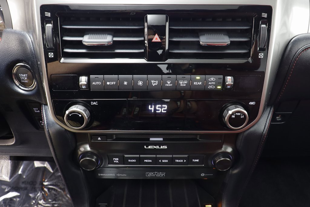 Used 2022 Lexus GX 460 Premium w/ Accessory Package image 12