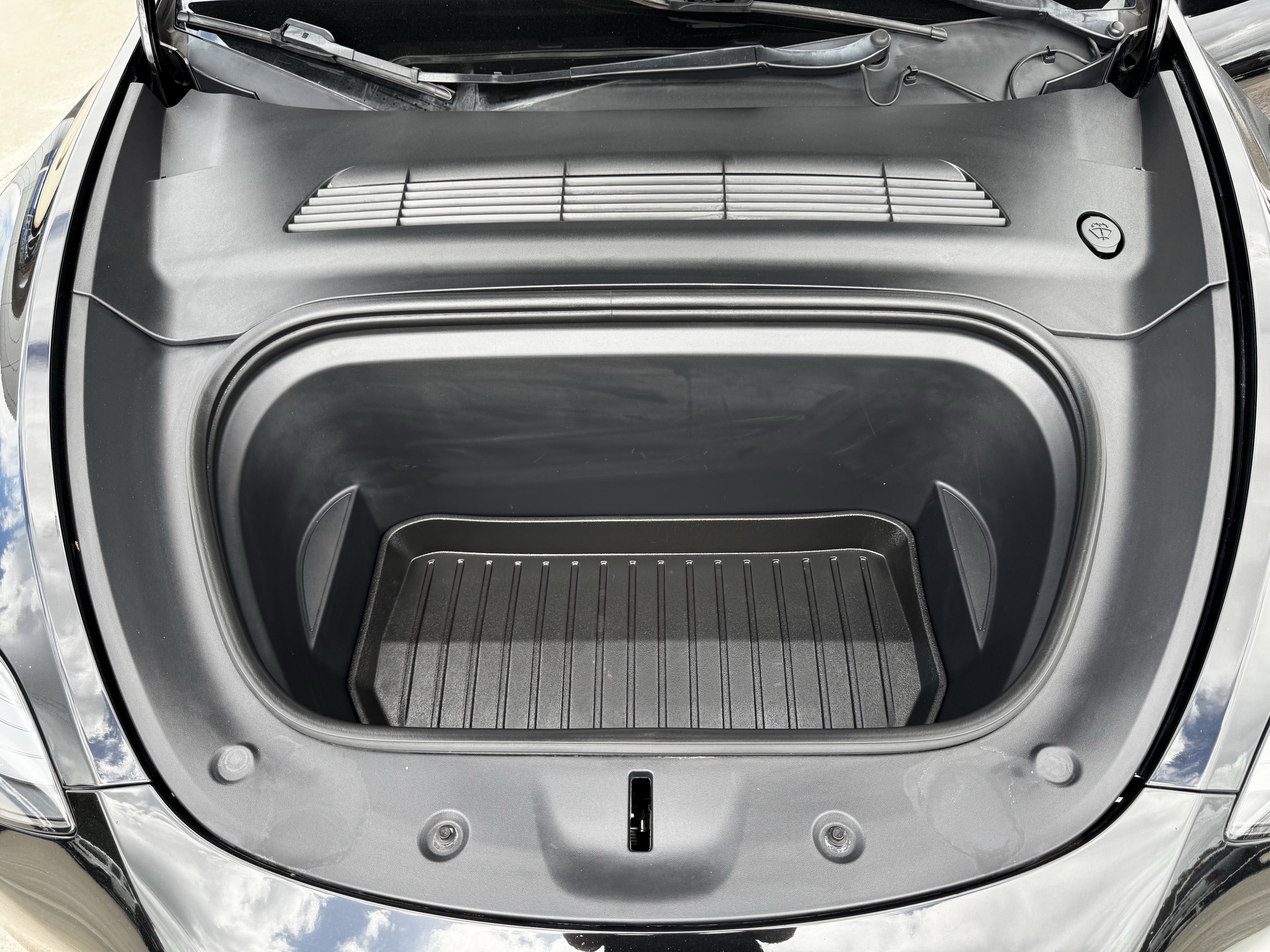 Used 2022 Tesla Model Y Performance image 32