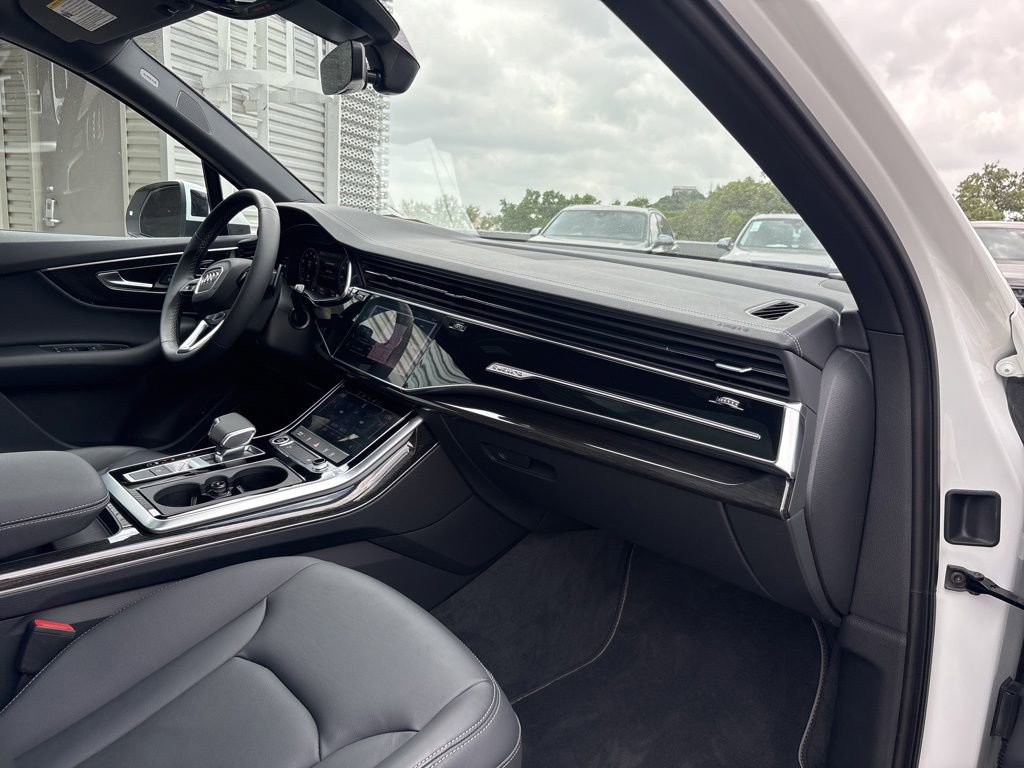 Certified 2026 Audi Q7 3.0T Premium w/ Convenience Plus Package AWD/4WD image 15