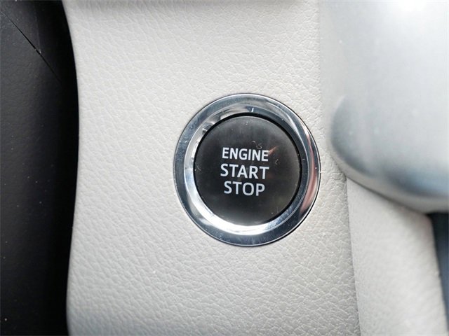 Used 2015 Toyota Highlander Limited image 26