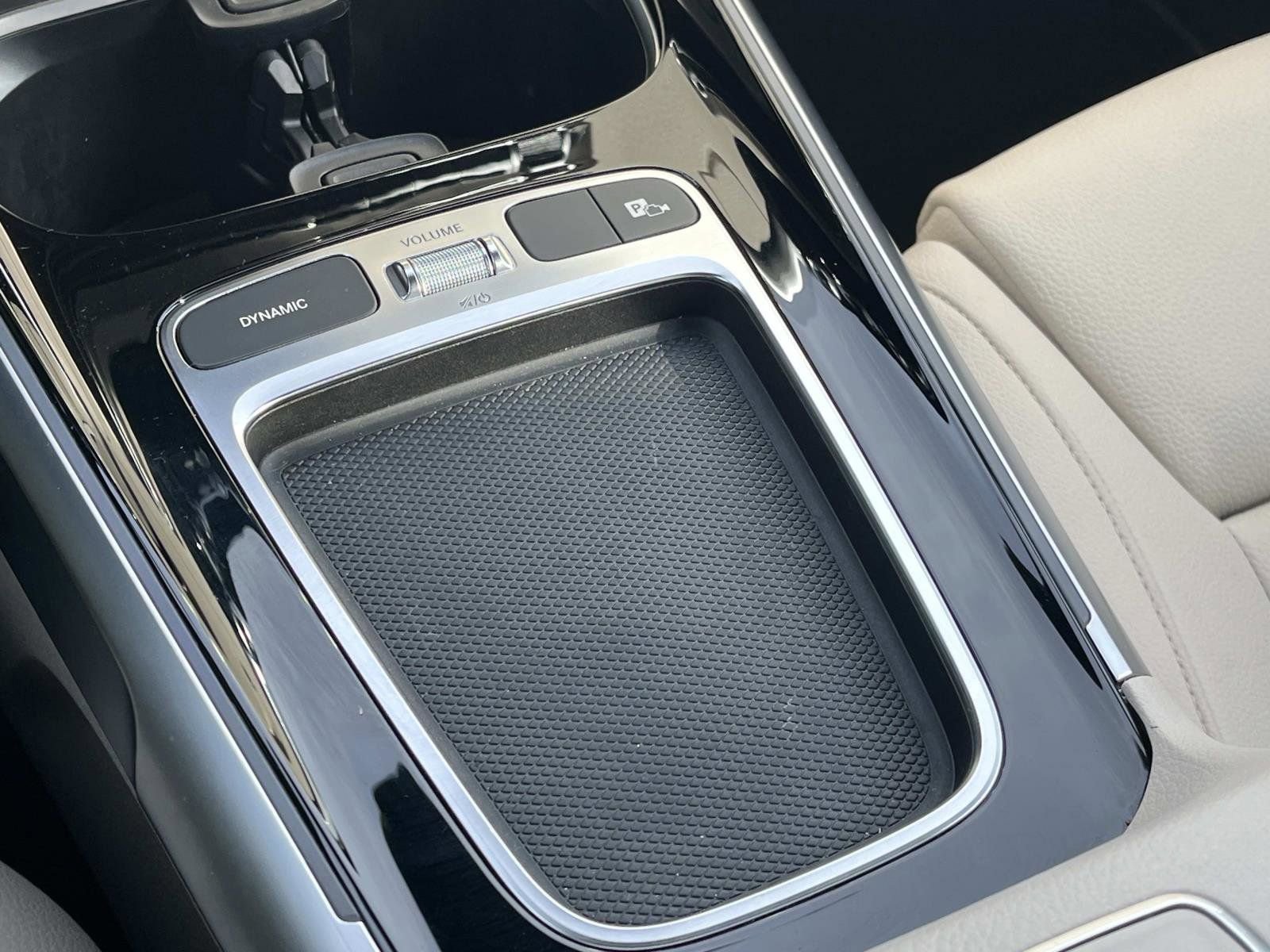 Certified 2025 Mercedes-Benz GLB 250 image 30