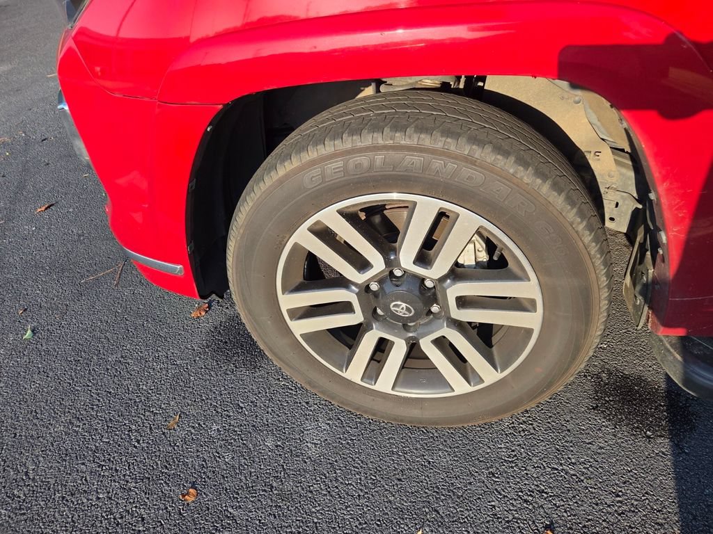 Used 2022 Toyota 4Runner Limited AWD/4WD image 5