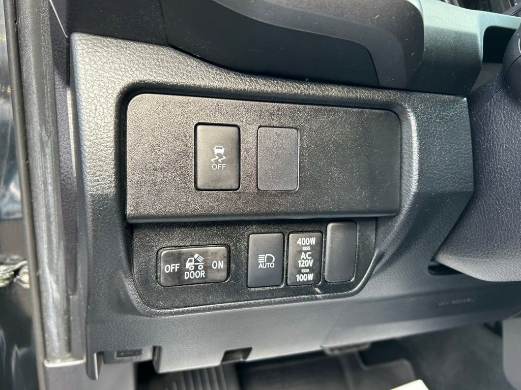 Used 2021 Toyota Tacoma TRD Off-Road image 22