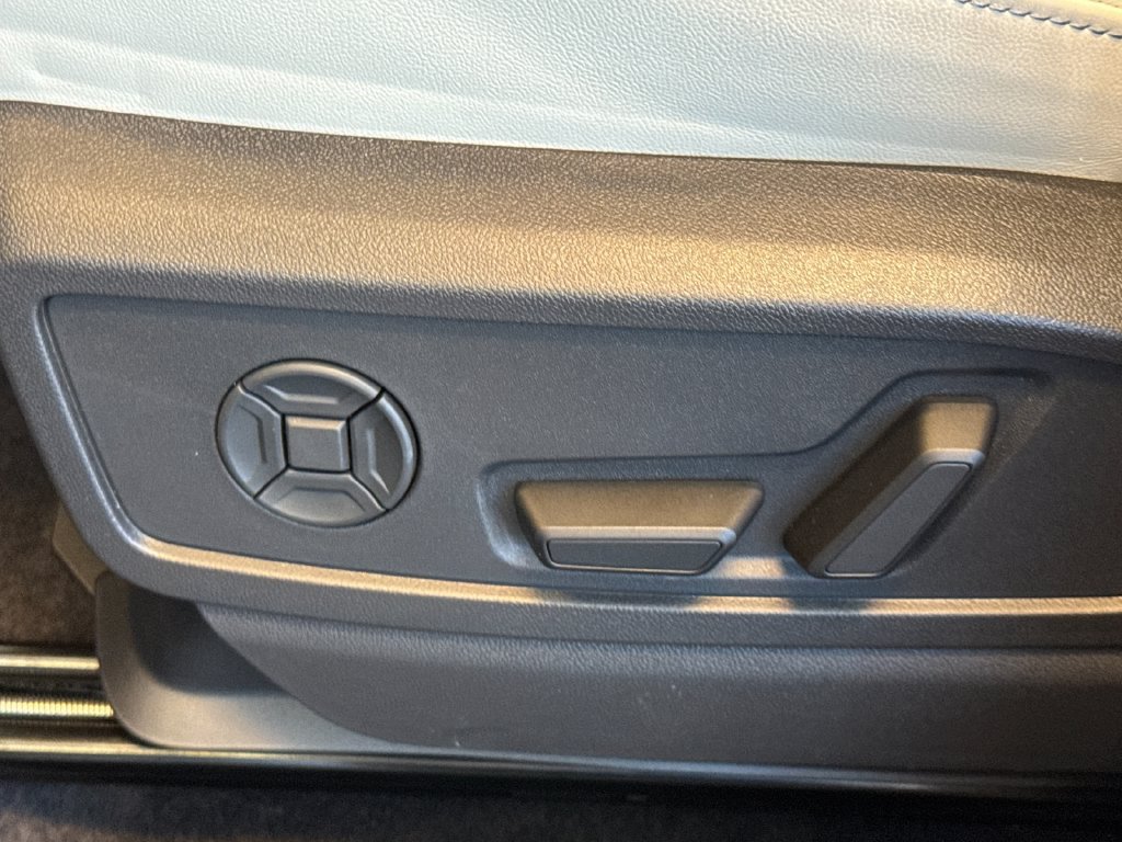 Used 2026 Audi Q5 Premium Plus w/ Premium Plus AWD/4WD image 14