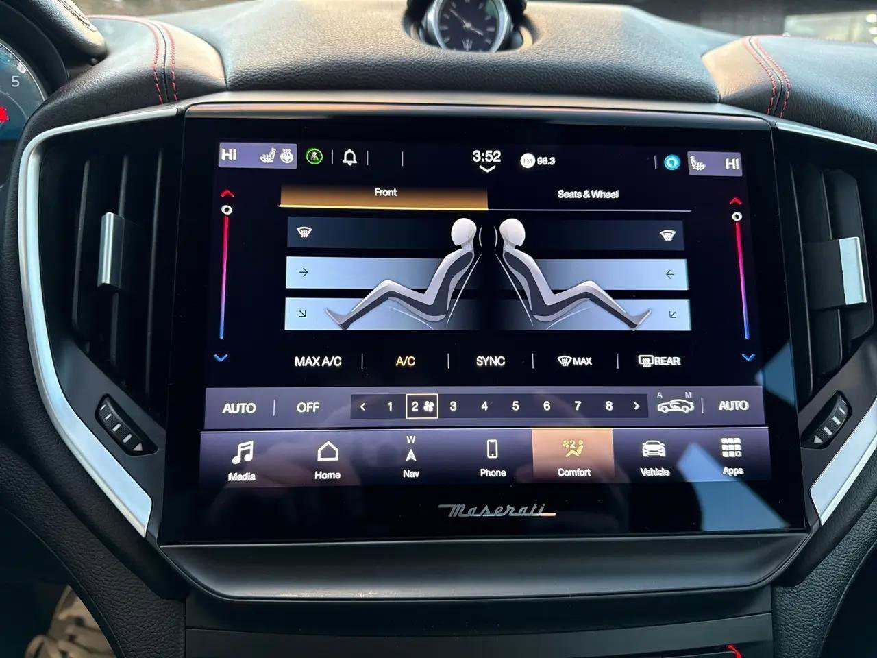 Used 2022 Maserati Ghibli Modena Q4 AWD/4WD image 33