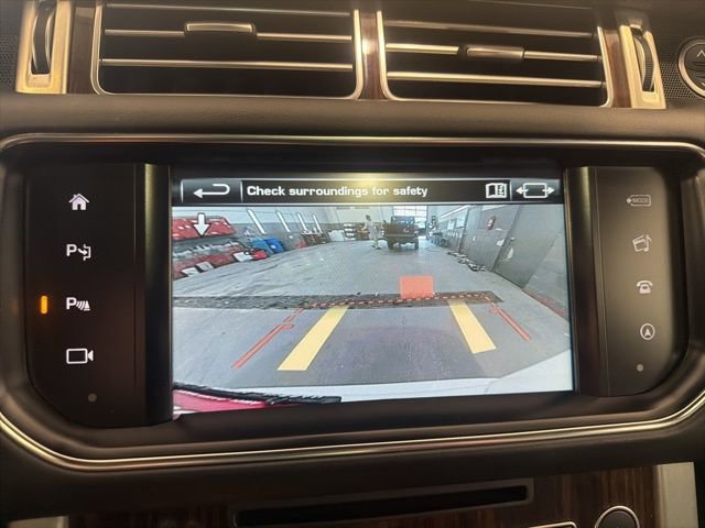 Used 2016 Land Rover Range Rover HSE image 27