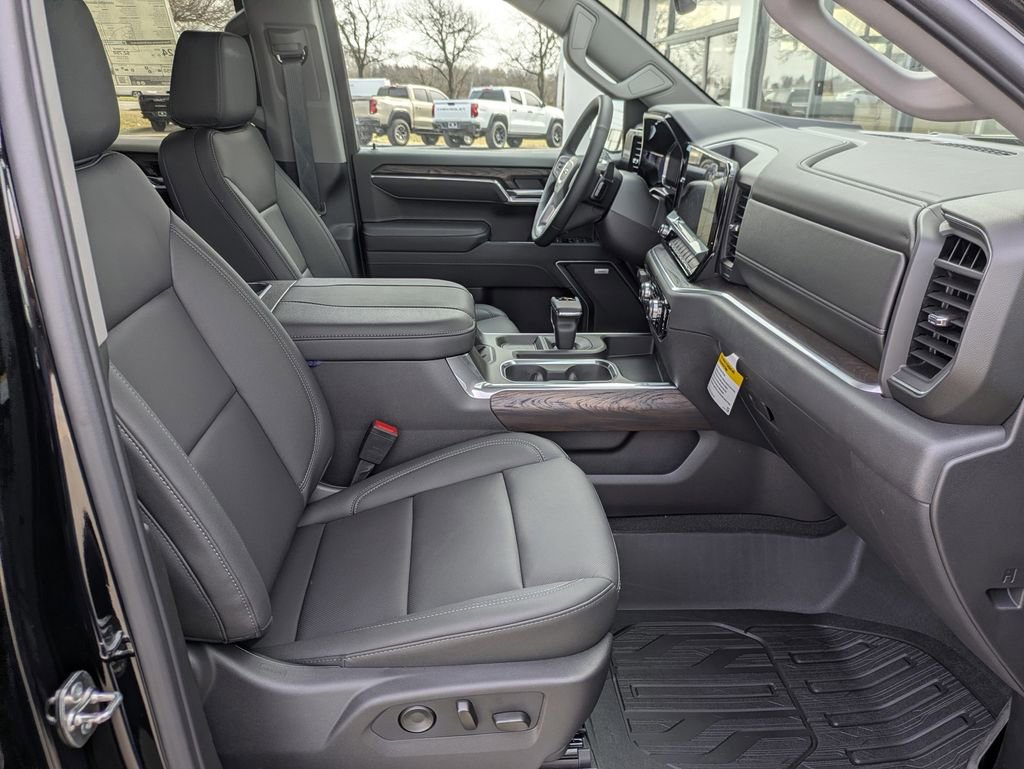 New 2026 GMC Sierra 1500 SLT image 29