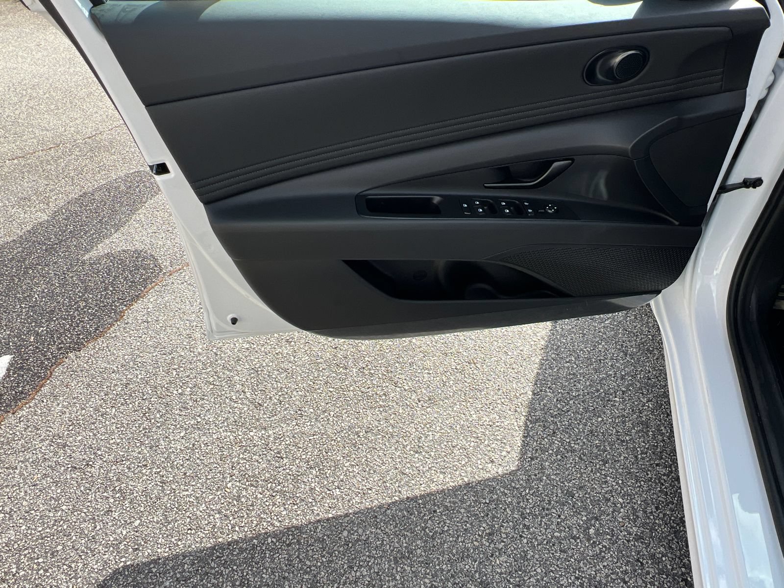 Certified 2025 Hyundai Elantra Sport FWD image 18