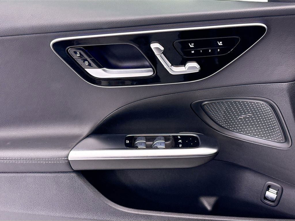 Certified 2025 Mercedes-Benz C 300 Sedan image 21