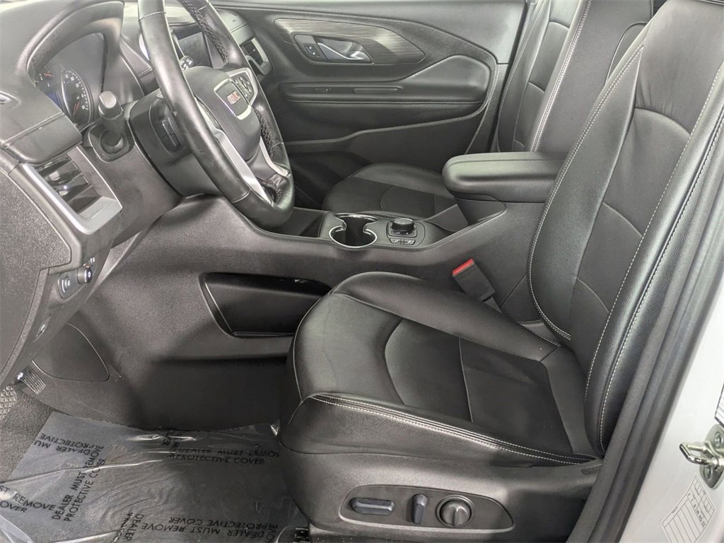 Used 2024 GMC Terrain SLT image 12