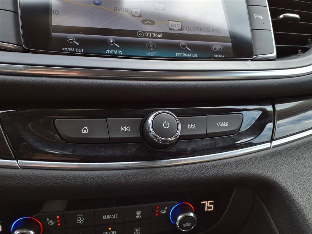 Used 2019 Buick Enclave Essence image 10