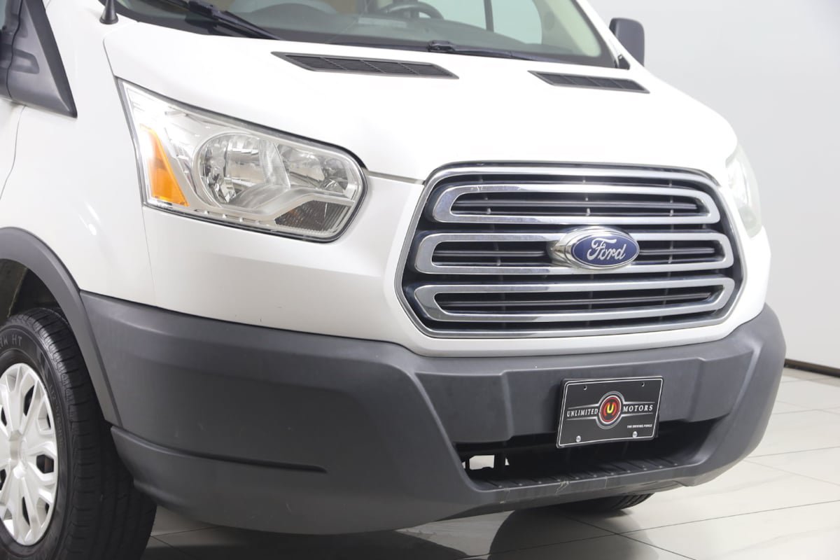 Used 2016 Ford Transit 250 130 Low Roof w/ Exterior Upgrade Package RWD image 25