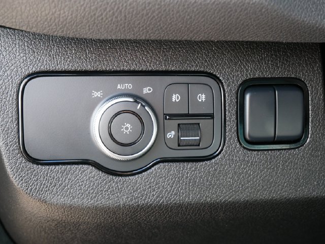 Used 2023 Mercedes-Benz Sprinter 2500 image 26