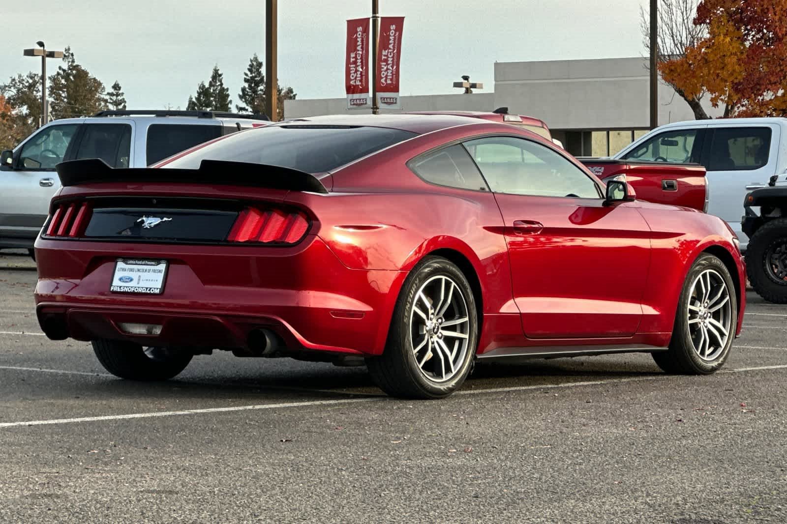 Used 2016 Ford Mustang Coupe image 2