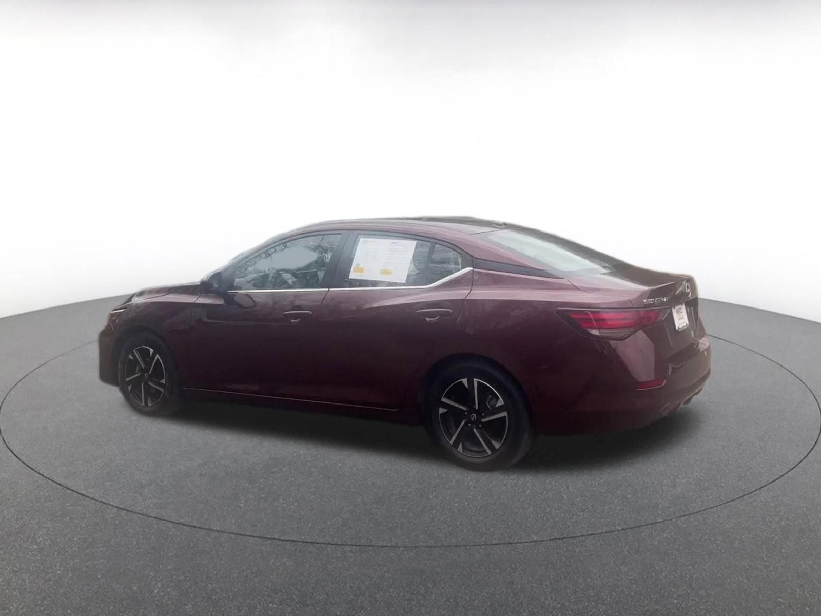 Used 2025 Nissan Sentra SV FWD image 10