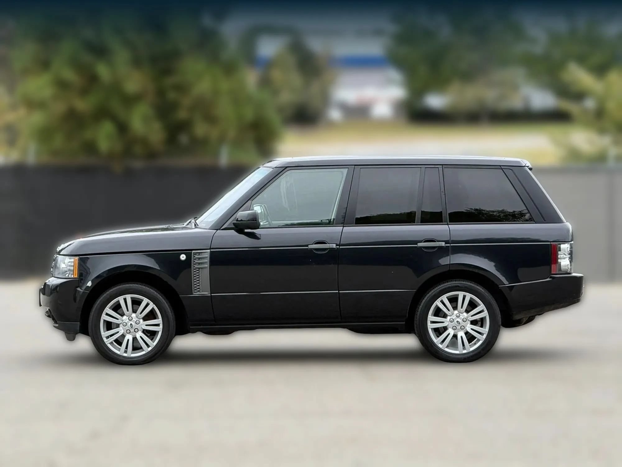 Used 2011 Land Rover Range Rover HSE LUX AWD/4WD image 8