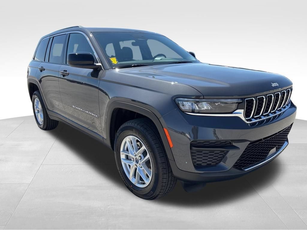 New 2026 Jeep Grand Cherokee Laredo X AWD/4WD image 3