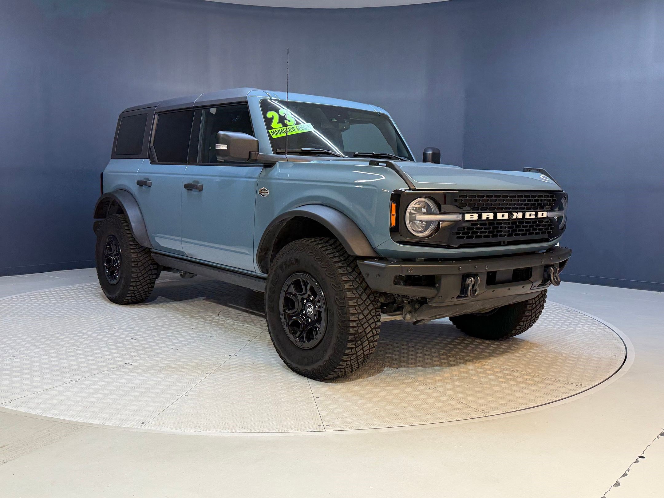 Used 2023 Ford Bronco Wildtrak image 7