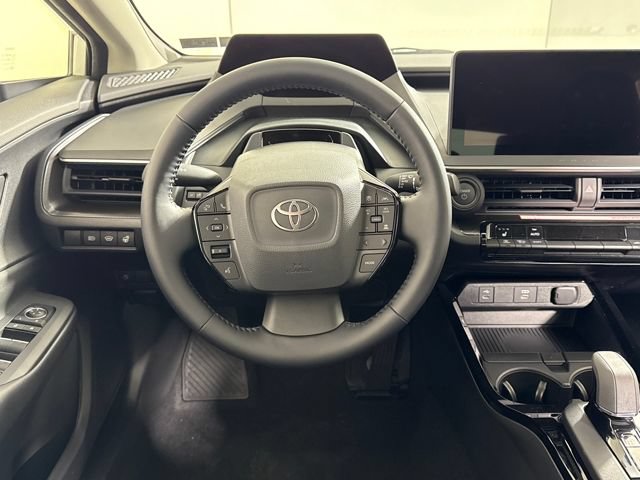 New 2026 Toyota Prius Plug-In Hybrid FWD image 17