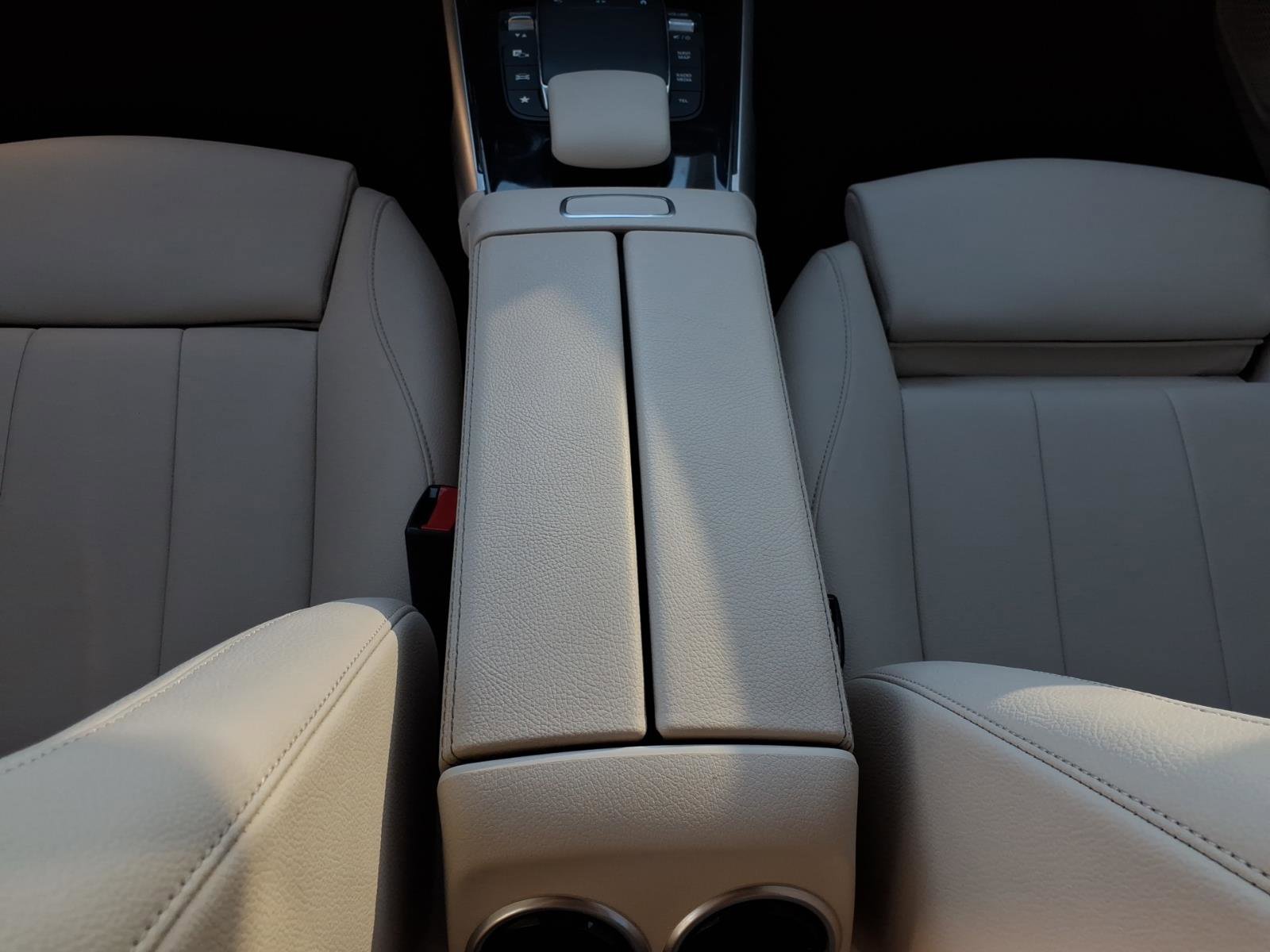 Used 2023 Mercedes-Benz GLB 250 4MATIC image 19