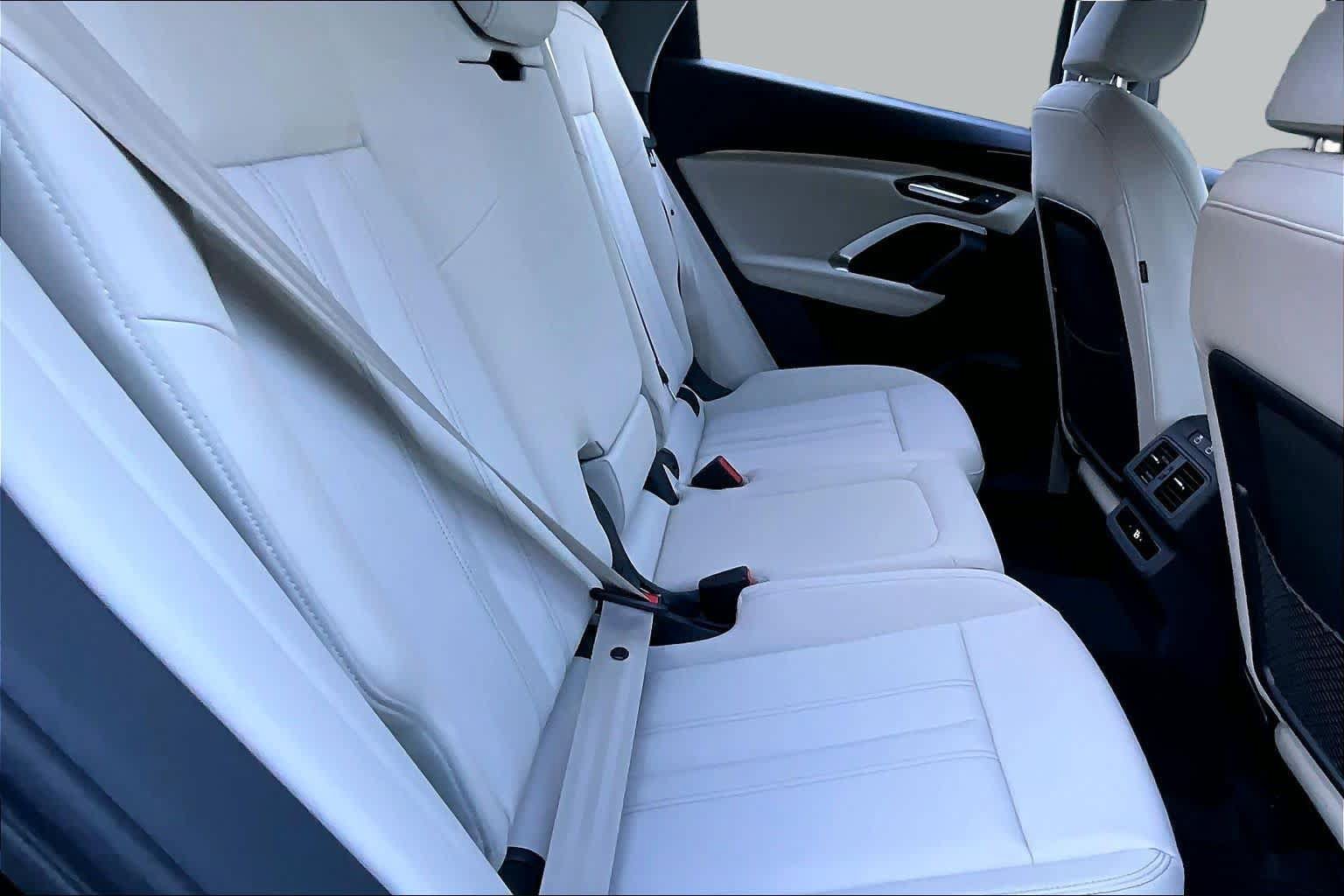 Used 2026 Audi Q5 Premium w/ Convenience Package AWD/4WD image 19