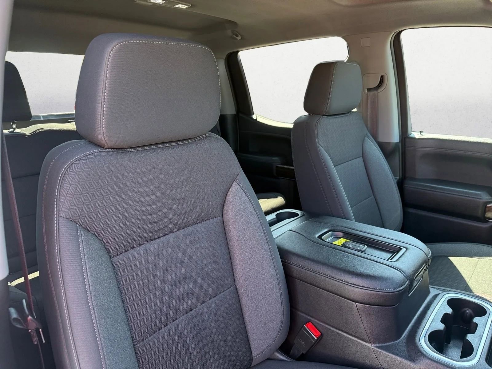 Used 2021 Chevrolet Silverado 1500 LT Trail Boss w/ Bed Protection Package image 27