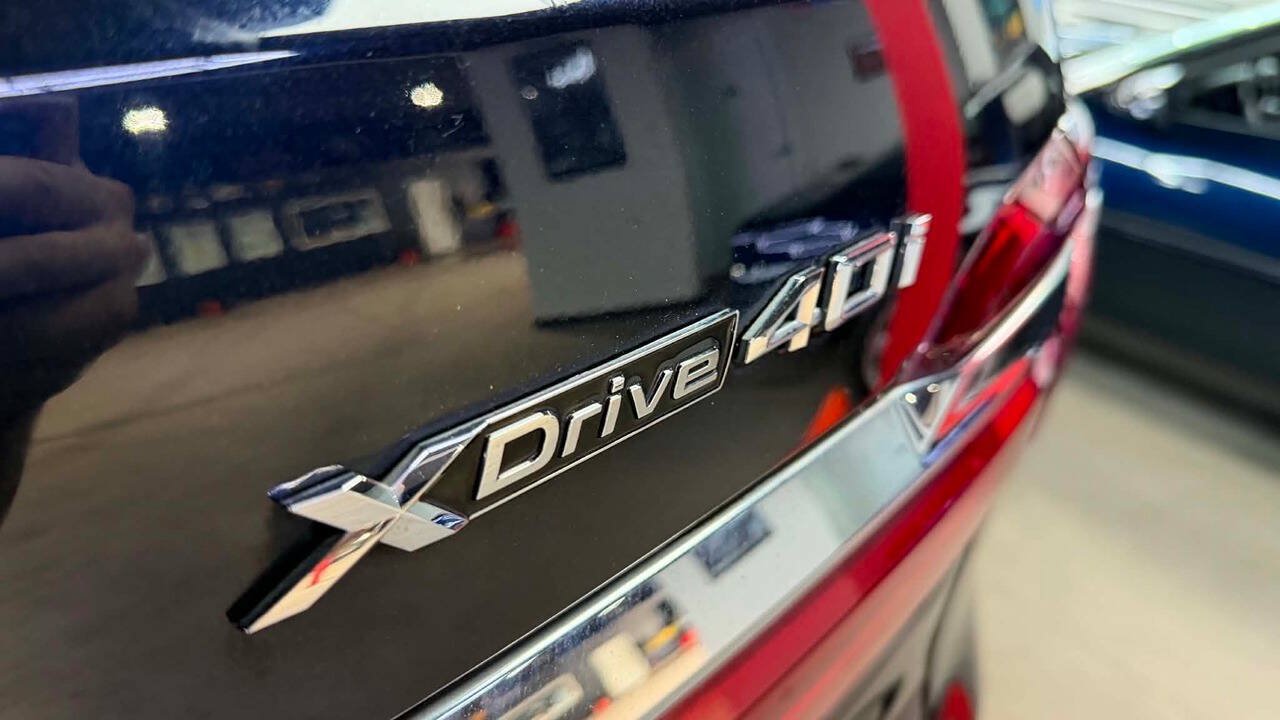 Used 2022 BMW X7 xDrive40i w/ M Sport Package AWD/4WD image 26